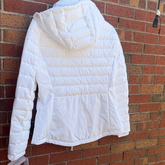Calvin Klein Women’s White Puffer Jacket – Size Large – NWT - Picture 7 of 7